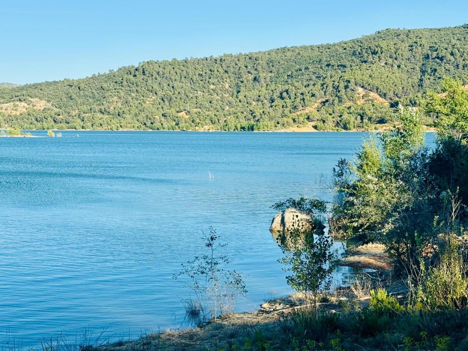 Willa Casa Junto Al Lago Entrepenas Guadalajara Zewnętrze zdjęcie