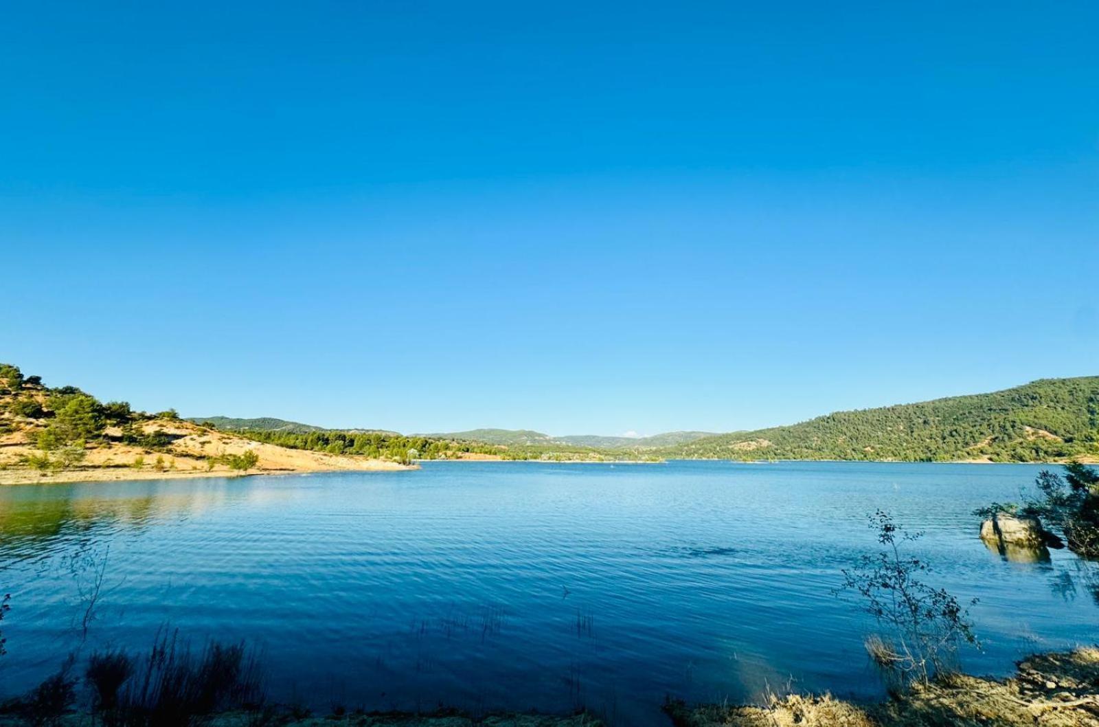 Willa Casa Junto Al Lago Entrepenas Guadalajara Zewnętrze zdjęcie